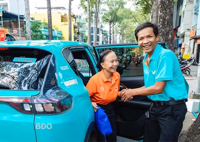 Dịch vụ taxi của Xanh SM được nhiều khách hàng ưa chuộng. Ảnh: HẢI YẾN
