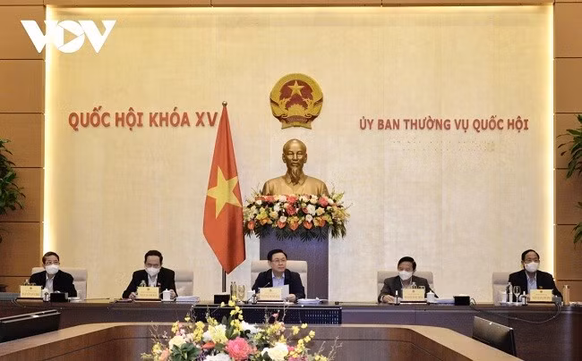 Chủ tịch Quốc hội Vương Đình Huệ chủ trì cuộc họp xem xét các nội dung sẽ trình tại kỳ họp bất thường