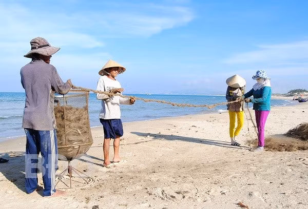 Lưới rê là loại nghề đánh bắt cá có tính chọn lọc theo cấu tạo mắt lưới nên được khuyến khích phát triển. Lưới rê là loại nghề đánh bắt cá có tính chọn lọc theo cấu tạo mắt lưới nên được khuyến khích phát triển.