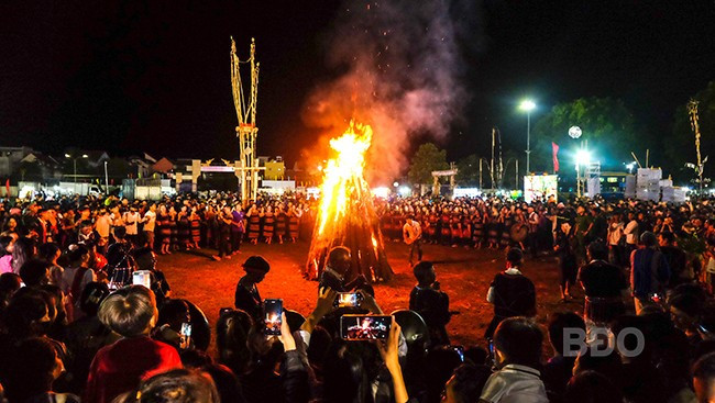 Sự kiện tổ chức lần này góp phần để du khách có dịp tìm hiểu lịch sử, văn hóa địa phương. Ảnh: ĐOAN NGỌC