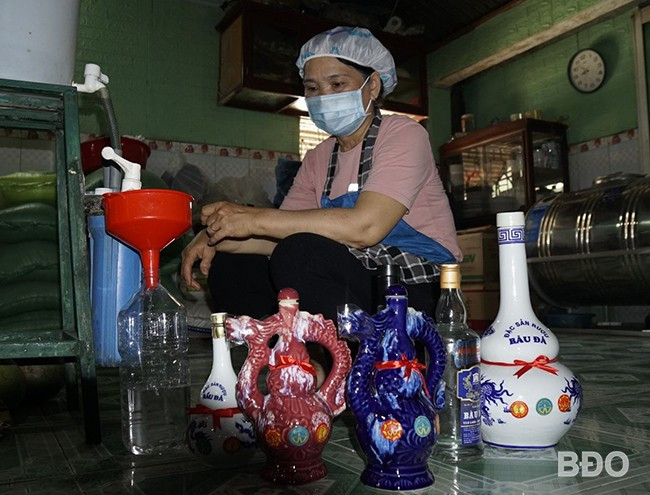 Sản phẩm rượu Bàu Đá được bảo hộ dưới dạng nhãn hiệu tập thể. Ảnh: A.N Sản phẩm rượu Bàu Đá được bảo hộ dưới dạng nhãn hiệu tập thể. Ảnh: A.N