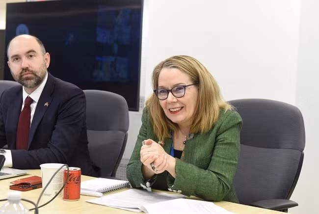 Bà Sarah Kemp, Phó Chủ tịch phụ trách Đối ngoại Chính phủ của Tập đoàn Intel.