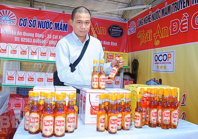 Nước mắm nhãn hiệu Thái An - Đề Gi xuất hiện trên thị trường, đưa nước mắm Đề Gi đến với người tiêu dùng bằng một diện mạo mới.