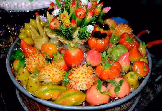 Một quả bánh đậu xanh hình đủ loại trái cây đẹp mắt. Một quả bánh đậu xanh hình đủ loại trái cây đẹp mắt.