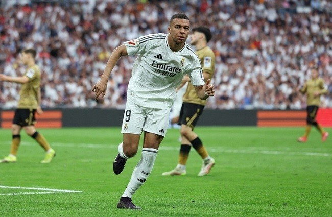 Mbappe là chủ nhân Chiếc giày vàng châu Âu mùa giải 2024-2025. Ảnh: REUTERS