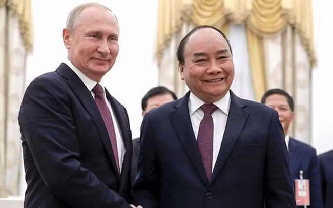 Tháng 5.2019, trên cương vị Thủ tướng, ông Nguyễn Xuân Phúc đã thăm chính thức Nga và có cuộc gặp với Tổng thống Nga Vladimir Putin tại Điện Kremlin ngày 22.5. Ảnh: Tass.