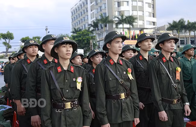 Thanh niên TP Quy Nhơn tham gia thực hiện nghĩa vụ CAND. Ảnh: HỒNG PHÚC