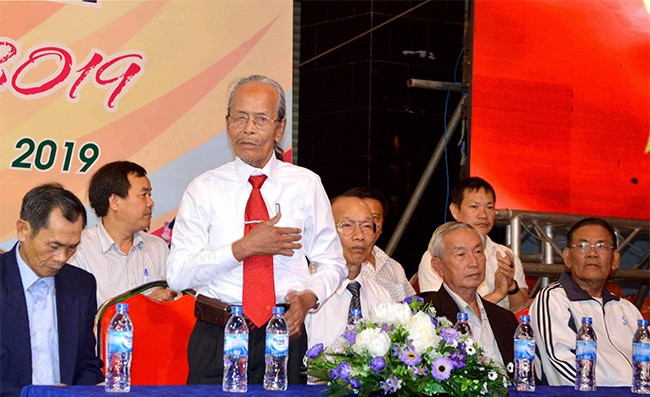 Không chỉ trực tiếp truyền dạy những tuyệt kỹ võ cổ truyền cho nhiều thế hệ học trò, đại võ sư Năm Tạo còn có nhiều ý kiến đóng góp quý báu trong việc bảo tồn và phát huy tinh hoa võ cổ truyền Việt Nam. Ảnh: MINH VỸ Không chỉ trực tiếp truyền dạy những tuyệt kỹ võ cổ truyền cho nhiều thế hệ học trò, đại võ sư Năm Tạo còn có nhiều ý kiến đóng góp quý báu trong việc bảo tồn và phát huy tinh hoa võ cổ truyền Việt Nam. Ảnh: MINH VỸ