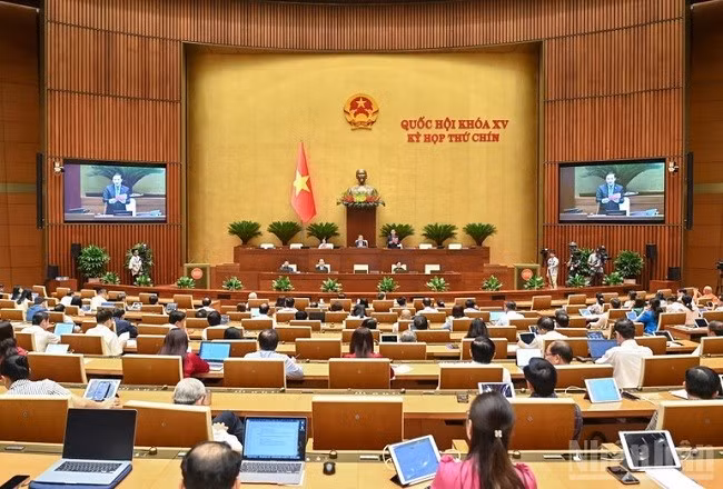 Quang cảnh phiên họp. (Ảnh: DUY LINH)