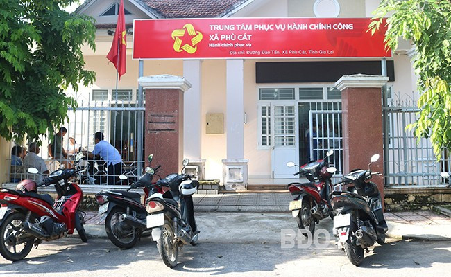 Trung tâm Phục vụ hành chính công xã Phù Cát đặt tại đường Đào Tấn, xã Phù Cát, tỉnh Gia Lai (mới). Trung tâm Phục vụ hành chính công xã Phù Cát đặt tại đường Đào Tấn, xã Phù Cát, tỉnh Gia Lai (mới).