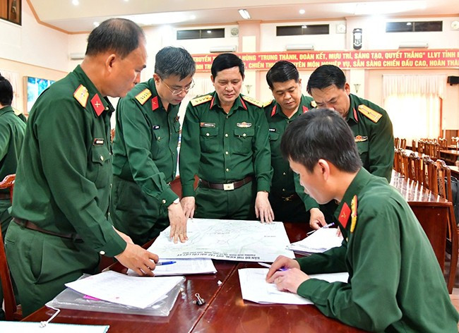 Ban Chỉ đạo Quốc gia 515 kiểm tra sản phẩm bản đồ tìm kiếm, quy tập HCLS tại Bình Định. Ảnh: H.P Ban Chỉ đạo Quốc gia 515 kiểm tra sản phẩm bản đồ tìm kiếm, quy tập HCLS tại Bình Định. Ảnh: H.P