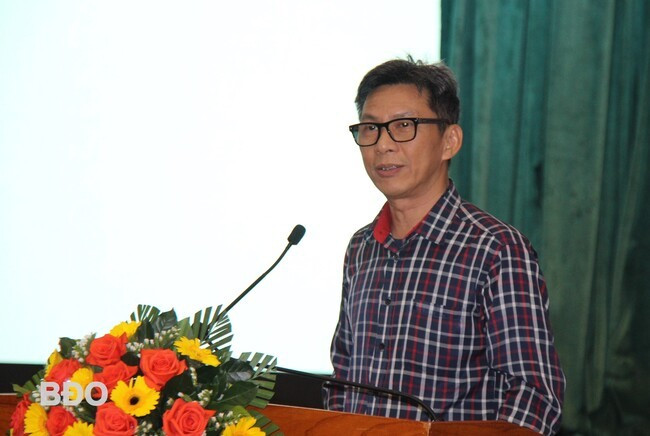 Ông Nguyễn Việt Dũng, Giám đốc Sở KH&CN TP Hồ Chí Minh chia sẻ kinh nghiệm đánh giá khả năng và quy trình thương mại hóa kết quả nghiên cứu từ nhiệm vụ KH&CN.