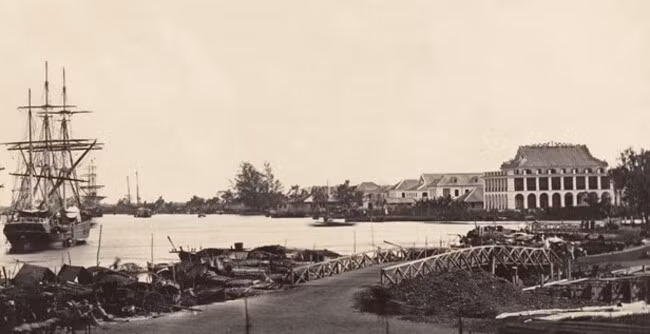 Bến Nhà Rồng đầu thế kỷ XX. Ngày 5.6.1911, người thanh niên yêu nước Nguyễn Tất Thành đã rời Tổ quốc trên con tàu Đô đốc Latouche-Tréville để thực hiện hoài bão giải phóng nước nhà khỏi ách nô lệ của thực dân, đế quốc. Ảnh: Tư liệu TTXVN