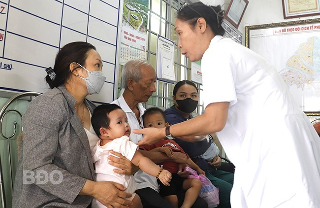 Y tế cơ sở (tuyến huyện và tuyến xã) đóng vai trò rất quan trọng trong hệ thống y tế vì đây là tuyến gần với người dân nhất. Ảnh: M.H Y tế cơ sở (tuyến huyện và tuyến xã) đóng vai trò rất quan trọng trong hệ thống y tế vì đây là tuyến gần với người dân nhất. Ảnh: M.H