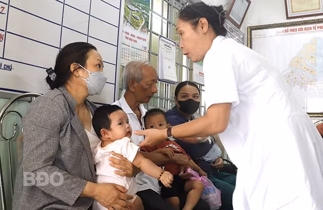 Y tế cơ sở (tuyến huyện và tuyến xã) đóng vai trò rất quan trọng trong hệ thống y tế vì đây là tuyến gần với người dân nhất. Ảnh: M.H