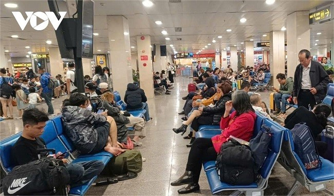 Dịp lễ 30.4, nhu cầu đi lại tăng cao, người dân cần cảnh giác trước các chiêu trò mua vé máy bay giá rẻ.