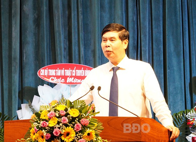 Đồng chí Lâm Hải Giang - Tỉnh ủy viên, Phó Chủ tịch UBND tỉnh, Ủy viên Ban Thường vụ Đảng ủy UBND tỉnh, phát biểu chỉ đạo tại Đại hội. Ảnh: N.H