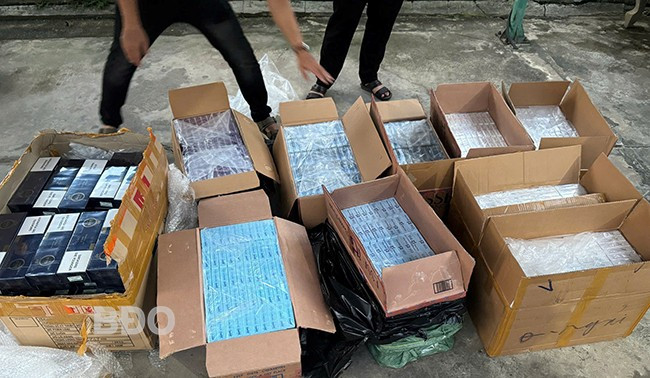 Tang vật thu giữ trên xe tải 50H-228.56. Ảnh: Văn Khoa