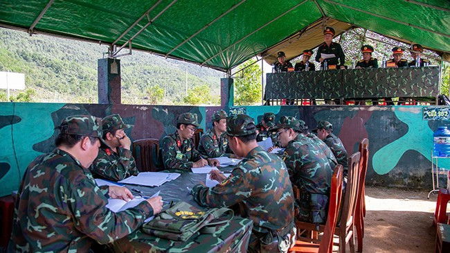 Luyện tập chuyển trạng thái sẵn sàng chiến đấu tại Trung đoàn 739. Ảnh: H.P Luyện tập chuyển trạng thái sẵn sàng chiến đấu tại Trung đoàn 739. Ảnh: H.P