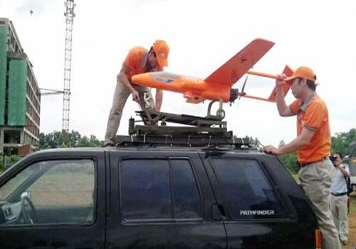 Việt Nam luôn giành sự quan tâm nhất định tới công nghệ chế tạo UAV nói riêng và trình độ công nghệ khoa học kỹ thuật hiện đại trên thế giới nói chung.