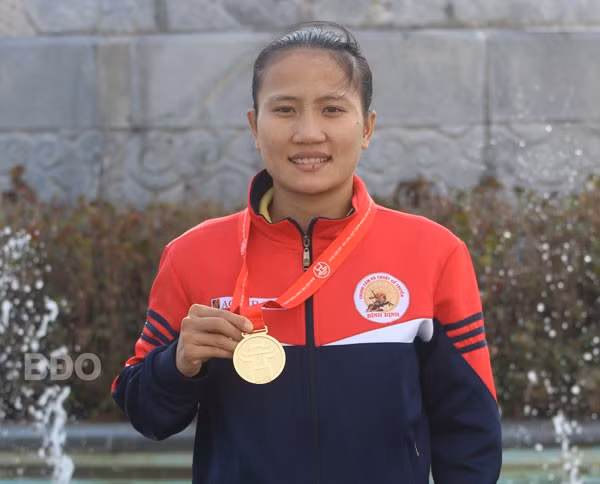VĐV Nguyễn Thị Hằng Nga đoạt HCV tại Đại hội Thể thao toàn quốc lần thứ VIII.