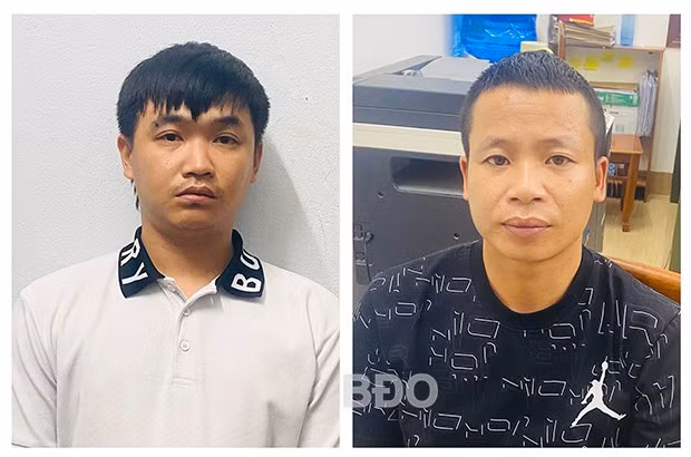 Đặng Võ Hiệp (áo trắng) và Nguyễn Đình Công tại Cơ quan CA. Ảnh: TL