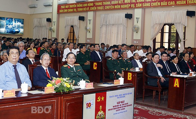 Các đại biểu tham dự buổi gặp mặt. Ảnh: H.P