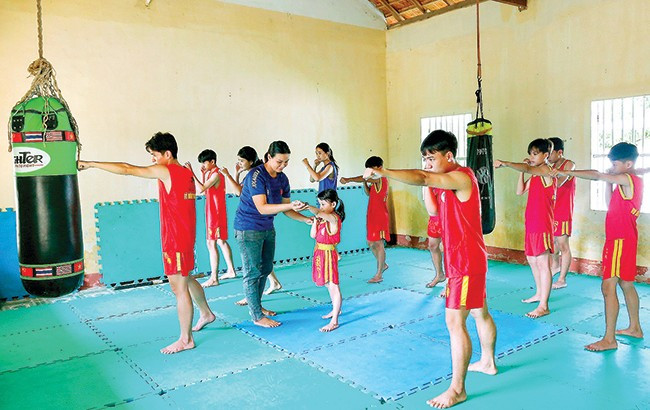 Võ đường Trung Trụ (xã Hoài Sơn) một trong những điểm sáng trong công tác đào tạo và huấn luyện võ sĩ môn kickboxing Bình Định tại TX Hoài Nhơn. Ảnh: K.V Võ đường Trung Trụ (xã Hoài Sơn) một trong những điểm sáng trong công tác đào tạo và huấn luyện võ sĩ môn kickboxing Bình Định tại TX Hoài Nhơn. Ảnh: K.V