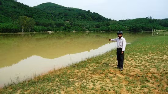 Hồ thủy lợi Cự Lễ đang xuống cấp.