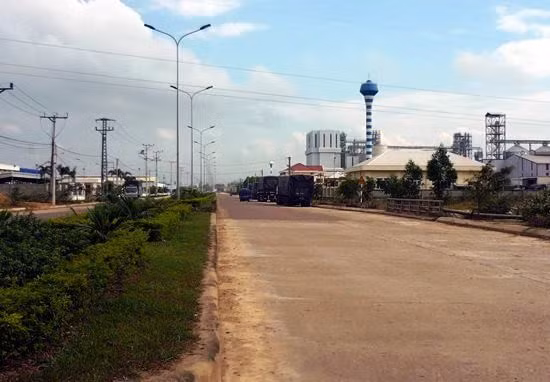 Một góc KCN Nhơn Hòa.Ảnh: NGUYỄN HÂN