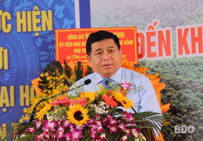 Phó Thủ tướng Chính phủ Nguyễn Chí Dũng phát biểu tại lễ khánh thành. Ảnh: HẢI YẾN.