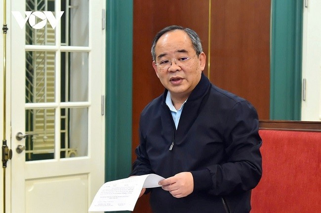 Chủ nhiệm Văn phòng Chủ tịch nước Lê Khánh Hải báo cáo tại buổi làm việc.