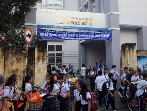 Trường Tăng Bạt Hổ, nơi phát hiện 7 nữ sinh dùng thuốc ho gây nghiện. Ảnh: An Nhơn