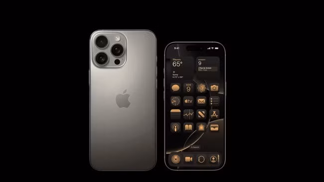 Phiên bản iPhone 16 màu Titan Tự nhiên dễ phố đồ tạo cảm giác sang trọng và nổi bật