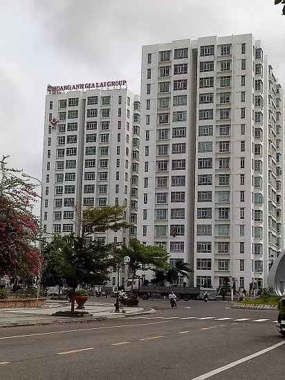 Cư dân đang sống trong chung cư HAGL (TP Quy Nhơn) khiếu nại chủ đầu tư mập mờ trong việc bàn giao phí bảo trì.