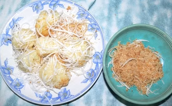 Bánh củ mì xay.