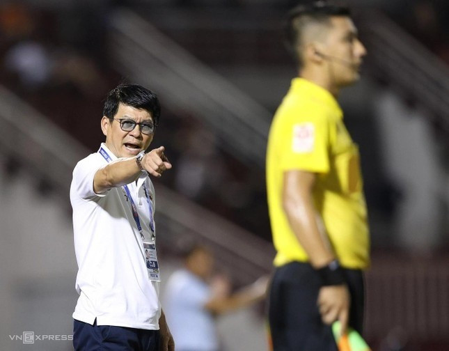 Vi phạm của HLV Vũ Tiến Thành sẽ ảnh hưởng tới hình ảnh HAGL. Vi phạm của HLV Vũ Tiến Thành sẽ ảnh hưởng tới hình ảnh HAGL.