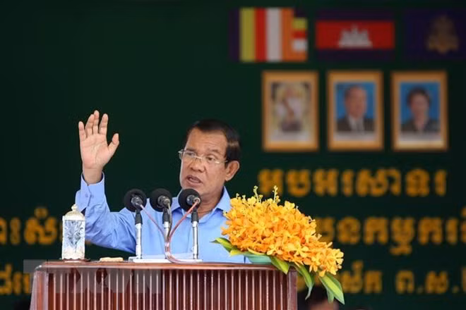 Thủ tướng Campuchia Hun Sen phát biểu trong một sự kiện tại Kandal ngày 5.7. (Ảnh: THX/TTXVN)