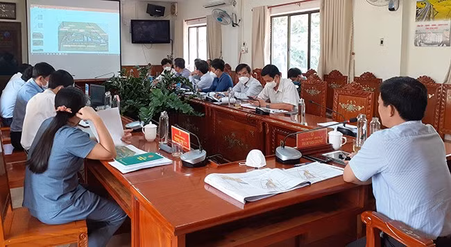 Lãnh đạo UBND thị xã thông qua quy hoạch chi tiết 1/500 chợ mới Tam Quan