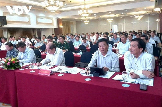 Đại diện các ban, bộ, ngành và các địa phương ven biển tham dự hội nghị