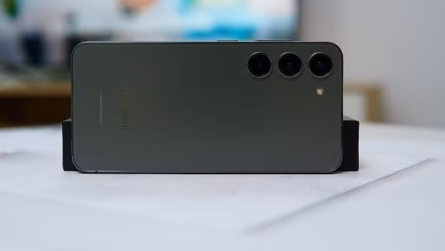 Thiết kế cụm camera riêng biệt