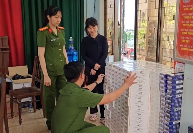 Bà Trần Thị Thúy Vân tại cơ quan công an. Ảnh: CA cung cấp. Bà Trần Thị Thúy Vân tại cơ quan công an. Ảnh: CA cung cấp.