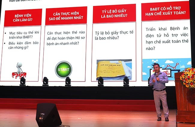 Ông Quách Tuấn Anh thông tin về nội dung “Chia sẻ, kết hợp trao đổi kinh nghiệm trong thực hiện bệnh án điện tử”. Ảnh: M.H Ông Quách Tuấn Anh thông tin về nội dung “Chia sẻ, kết hợp trao đổi kinh nghiệm trong thực hiện bệnh án điện tử”. Ảnh: M.H