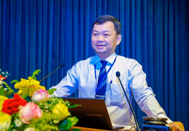 Ông Trần Kim Kha, Giám đốc Sở TT&TT tỉnh Bình Định. Ông Trần Kim Kha, Giám đốc Sở TT&TT tỉnh Bình Định.