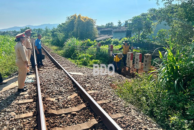 Lối đi tự mở tại km 1103+410 (xã Canh Vinh, huyện Vân Canh) đã được đóng vào ngày 8.5. Ảnh: K.A Lối đi tự mở tại km 1103+410 (xã Canh Vinh, huyện Vân Canh) đã được đóng vào ngày 8.5. Ảnh: K.A