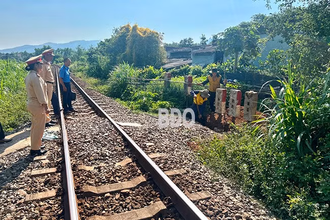 Lối đi tự mở tại km 1103+410 (xã Canh Vinh, huyện Vân Canh) đã được đóng vào ngày 8.5. Ảnh: K.A