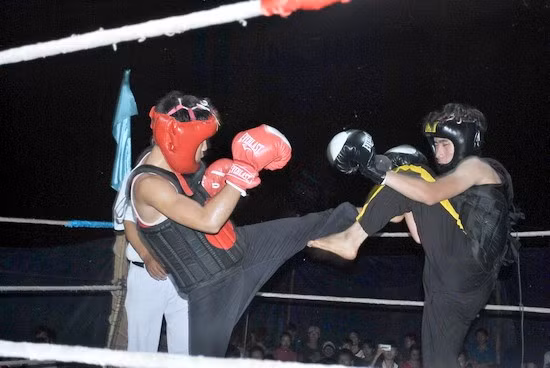 Giải Võ cổ truyền và boxing Ân Mỹ mở rộng là cơ hội cọ xát của nhiều võ sĩ trẻ. Giải Võ cổ truyền và boxing Ân Mỹ mở rộng là cơ hội cọ xát của nhiều võ sĩ trẻ.
