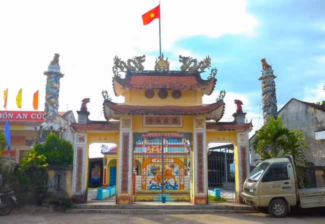 Đình làng An Cửu. Ảnh: NGỌC NHUẬN Đình làng An Cửu. Ảnh: NGỌC NHUẬN