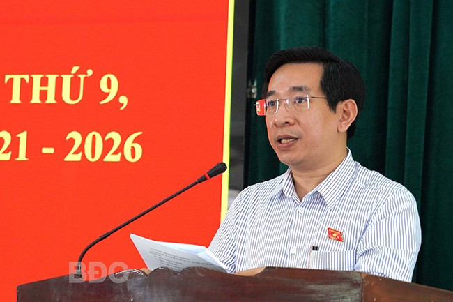 ĐBQH Nguyễn Văn Cảnh trả lời kiến nghị cử tri xã Cát Hiệp. Ảnh: VĂN LƯU ĐBQH Nguyễn Văn Cảnh trả lời kiến nghị cử tri xã Cát Hiệp. Ảnh: VĂN LƯU