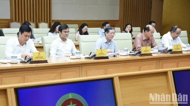 Các đại biểu tham dự phiên họp. (Ảnh: TRẦN HẢI) Các đại biểu tham dự phiên họp. (Ảnh: TRẦN HẢI)